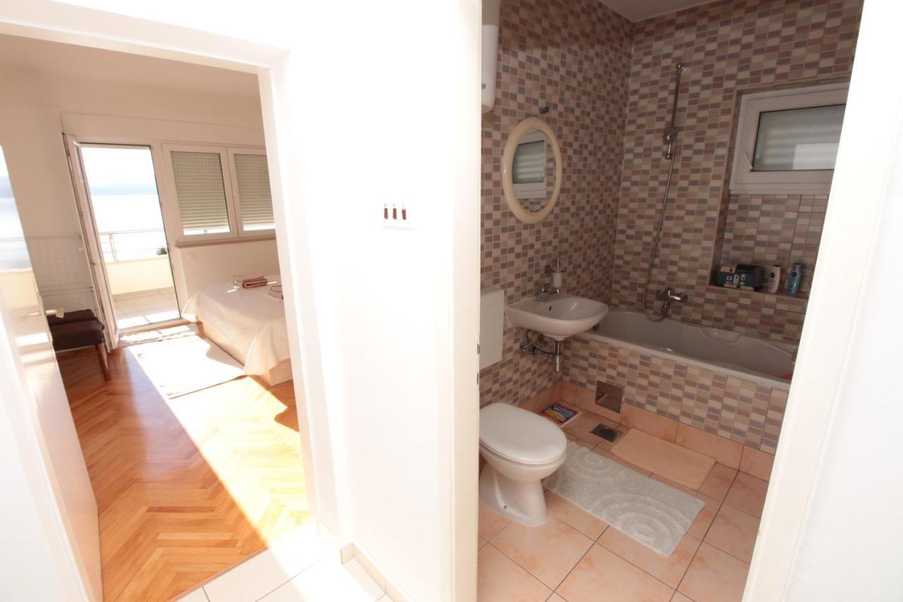 Apartmani Damir Livajic 오미스 외부 사진