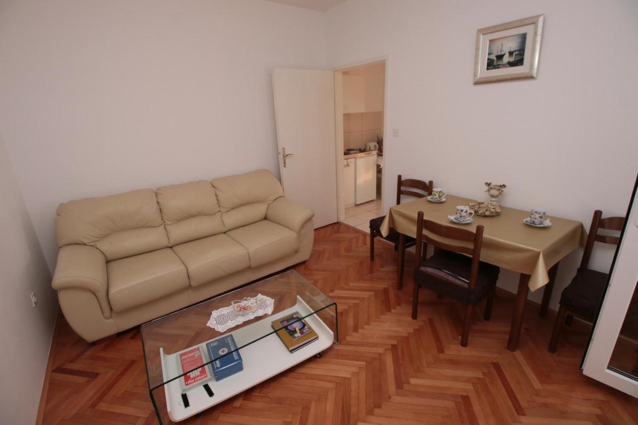 Apartmani Damir Livajic 오미스 외부 사진
